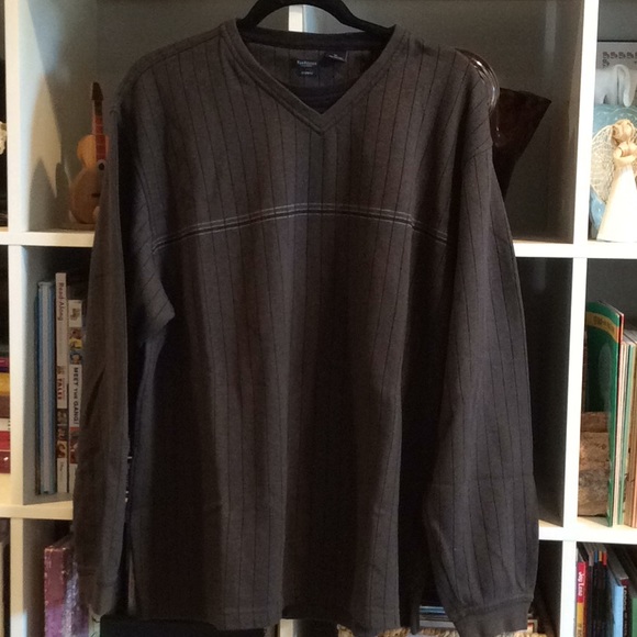 Van Heusen Other - Van Heusen Men’s Sweater